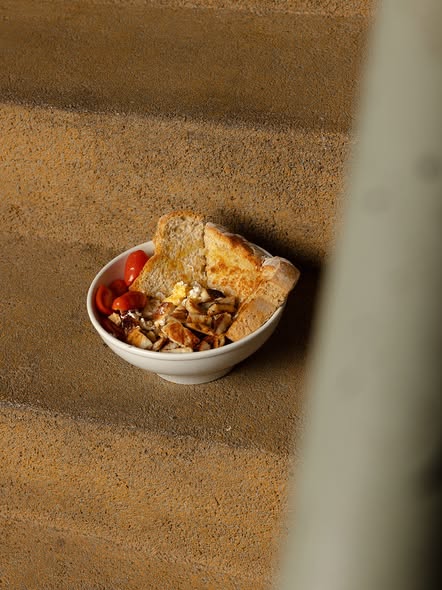 Breakfast bowl, golden light